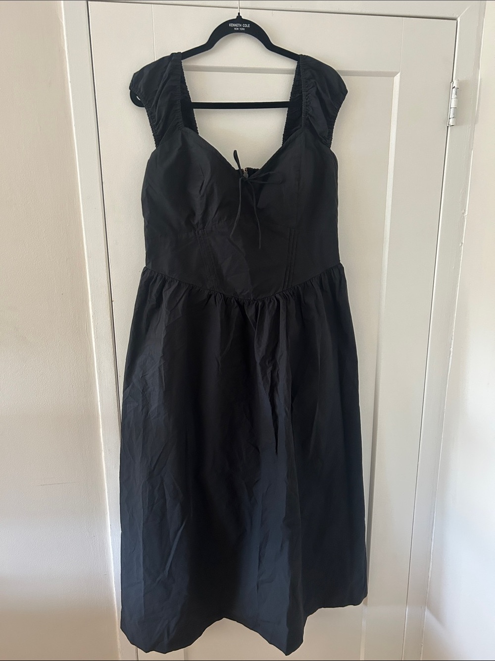 Abercrombie & Fitch Black Midi Dress with Sweetheart Bodice